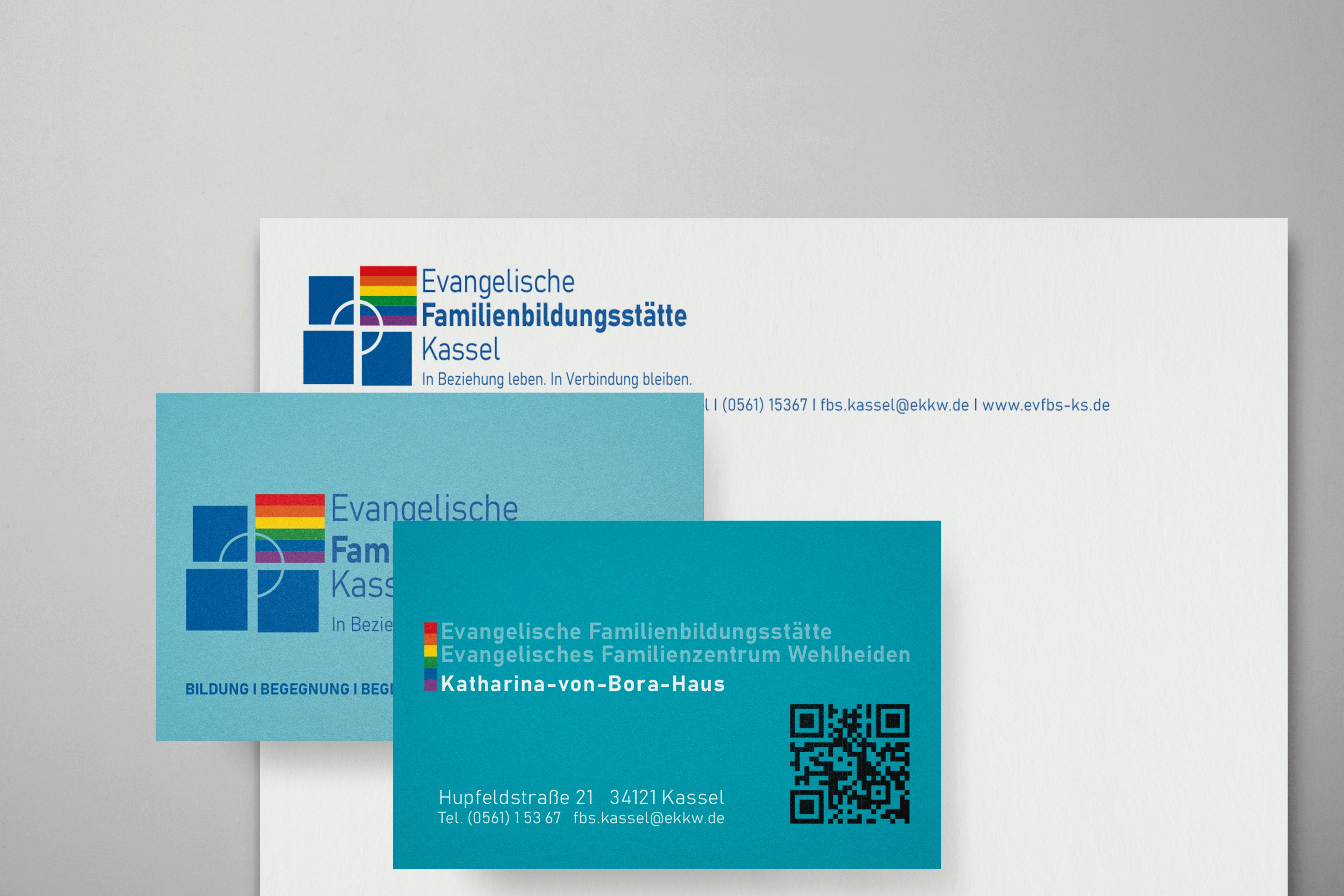 Briefpapier und Visitenkarten der Familienbildungsstätte.